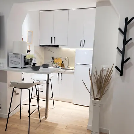 Bllok Scandi 2 Self -check-in Tirana