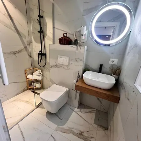 Bllok Zone -scandi Family Nest - -self Check-in *