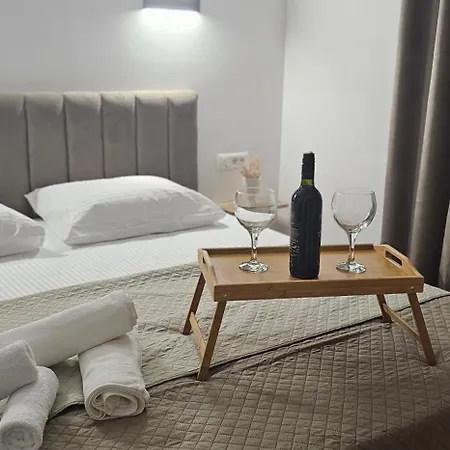 Appartamento Bllok Zone -scandi Family Nest - -self Check-in Tirana
