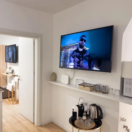 Bllok Zone -Scandi Apt Nr -2 Tirana -Self Check-In Apartment Tirana