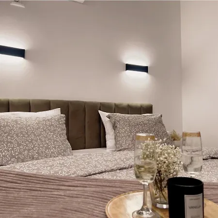 Bllok Zone -Scandi Apt Nr -2 Tirana -Self Check-In * Tirana