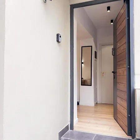 Bllok Zone -Scandi Apt Nr -2 Tirana -Self Check-In Apartment Tirana