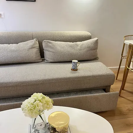 Bllok Zone -Scandi Apt Nr -2 Tirana -Self Check-In Apartment
