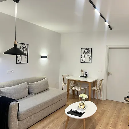 Bllok Scandi 2 Self -check-in *