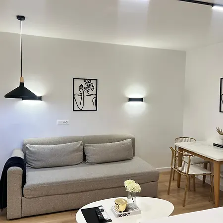 Bllok Zone -Scandi Apt Nr -2 Tirana -Self Check-In