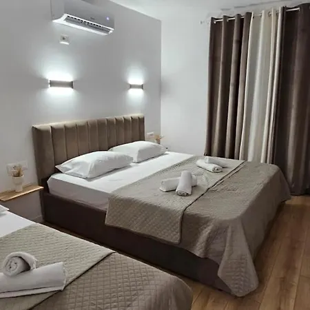 Bllok Zone -scandi Family Nest - -self Check-in Appartamento